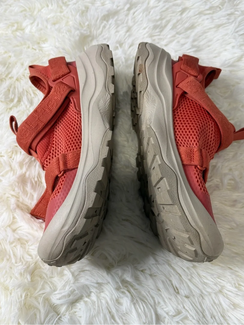 Teva Outflow Universal Water Shoes Orange Hinking, Trail, Water shoes, outdoors
